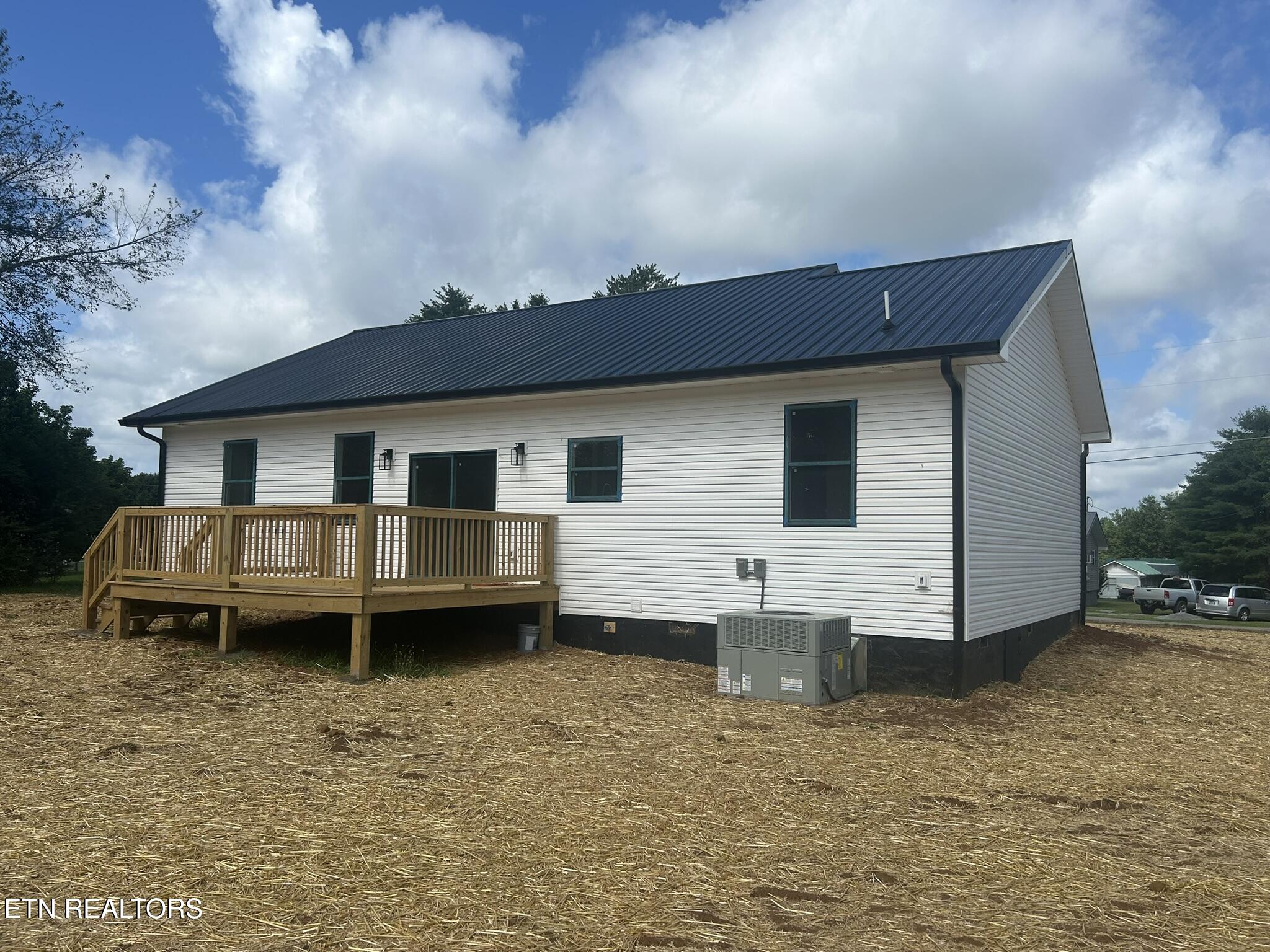155 North Fork Loop