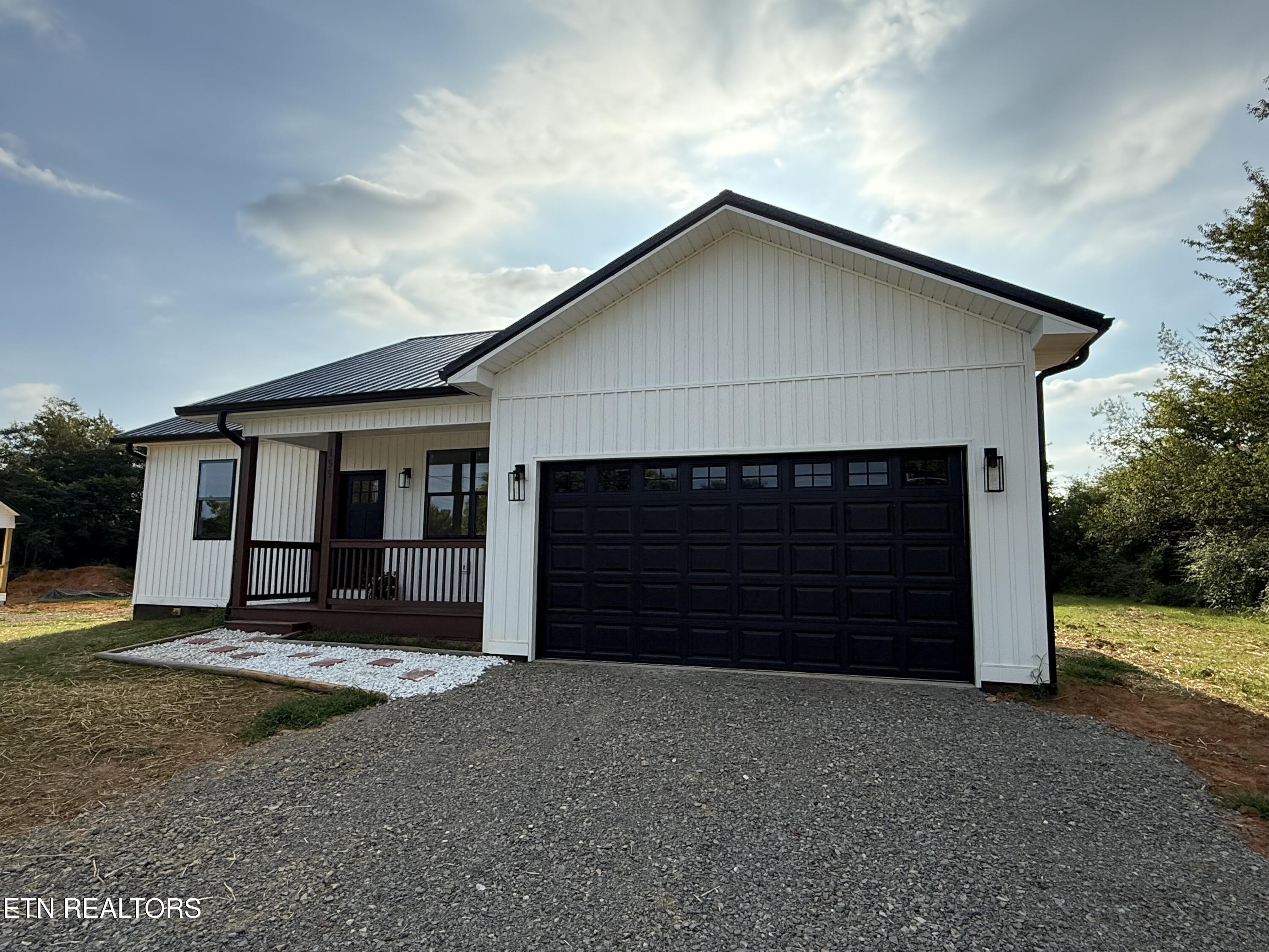 155 North Fork Loop