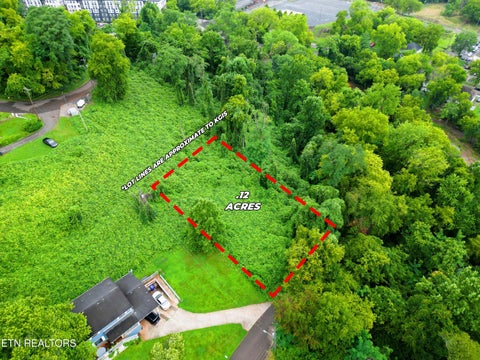 Photo of 2223 Sam Houston St, Knoxville, TN 37920 (MLS # 1348414)