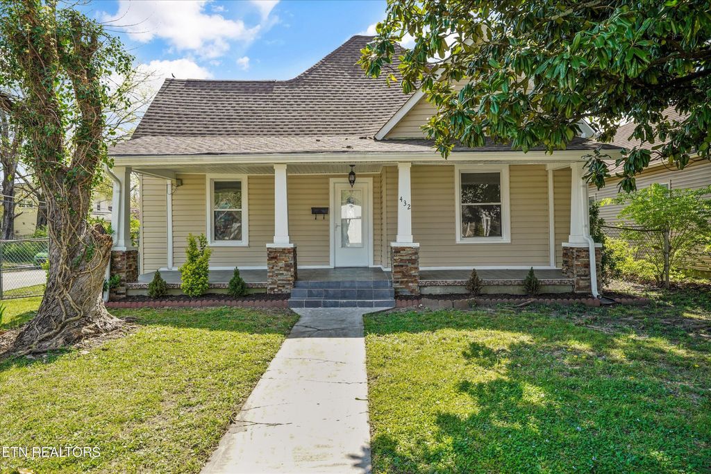 Photo of 432 E Springdale Ave, Knoxville, TN 37917 (MLS # 1335204)