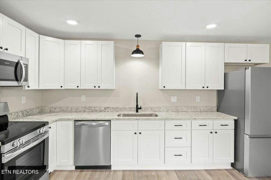 Photo of 626 Skyline View Lane, Harriman, TN 37748 (MLS # 1295902)