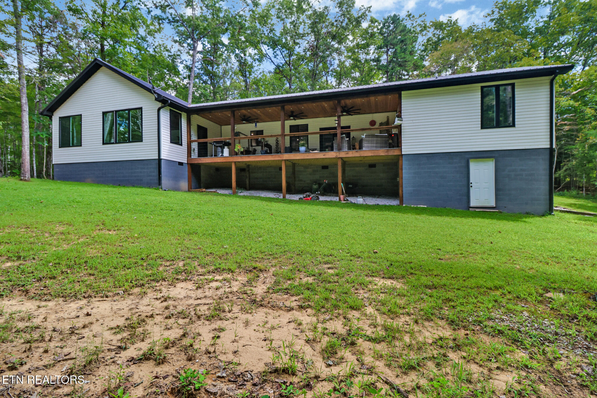 399 Georgee Rd