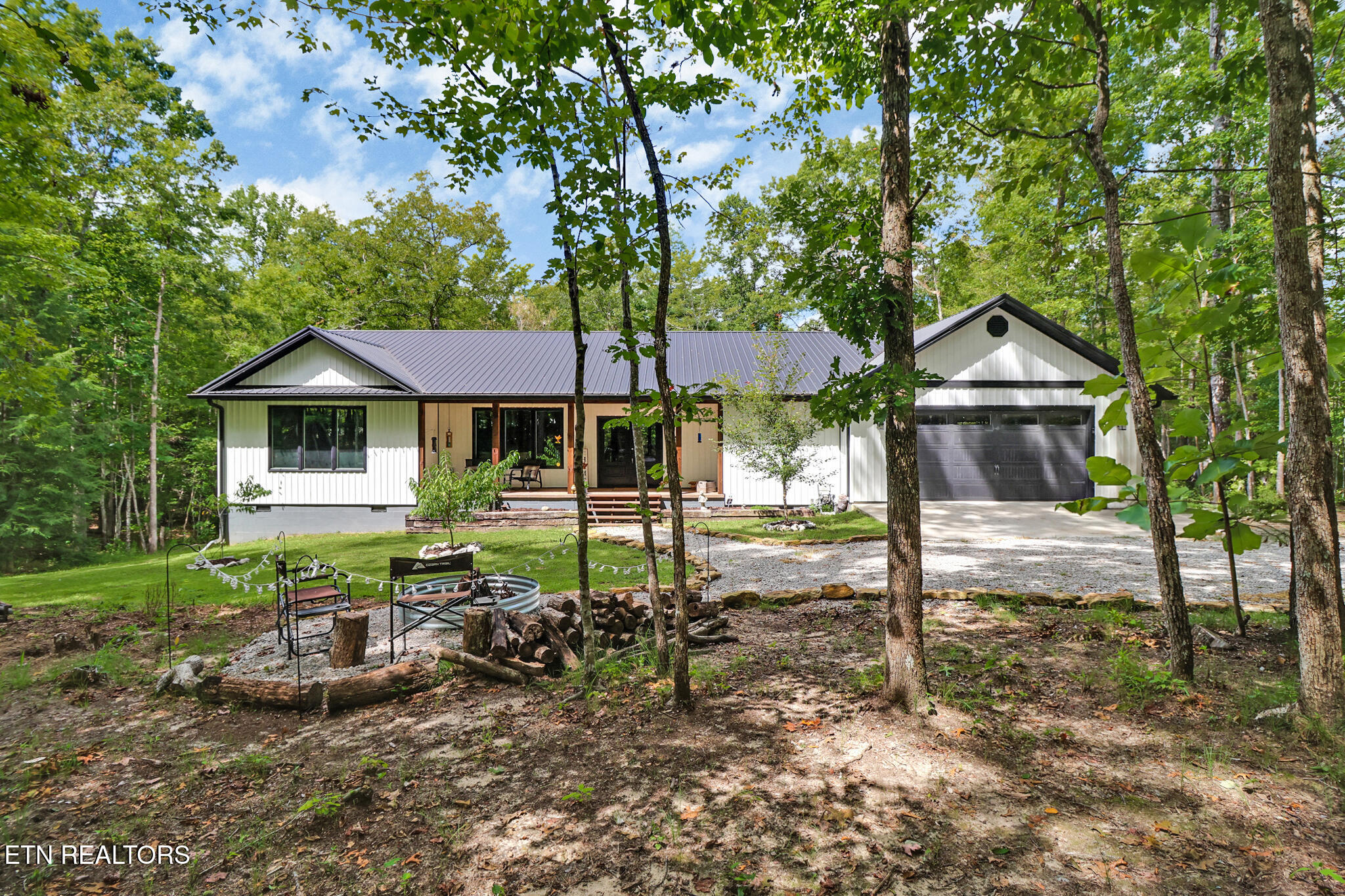 399 Georgee Rd