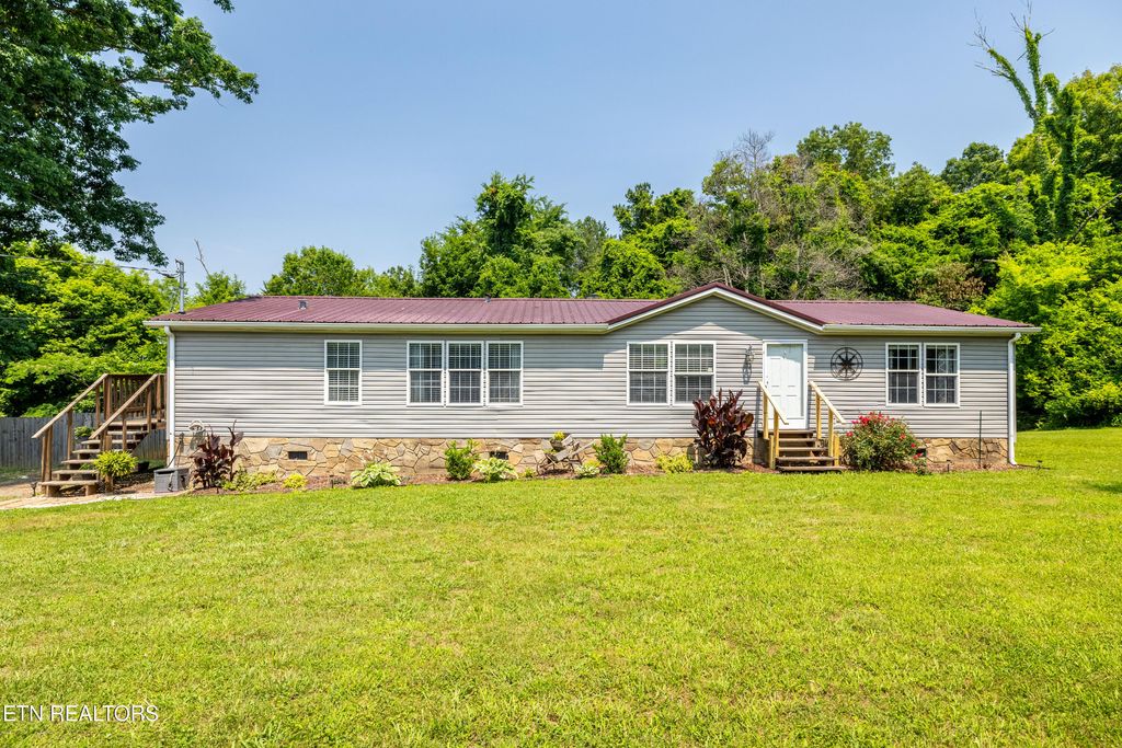 Photo of 1506 Moyers St, White Pine, TN 37890 (MLS # 1305401)
