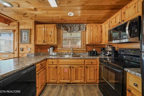 Tiny photo for 4449 Forest Vista Way, Pigeon Forge, TN 37863 (MLS # 1332765)