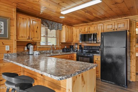 Tiny photo for 4449 Forest Vista Way, Pigeon Forge, TN 37863 (MLS # 1332765)
