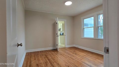 Tiny photo for 6108 Easton Rd, Knoxville, TN 37920 (MLS # 1324865)