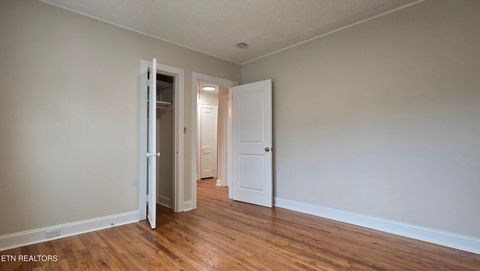 Tiny photo for 6108 Easton Rd, Knoxville, TN 37920 (MLS # 1324865)