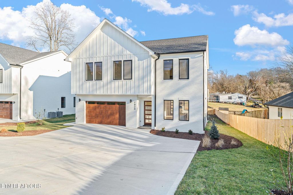 Photo of 7826 S Northshore Drive, Knoxville, TN 37919 (MLS # 1329154)