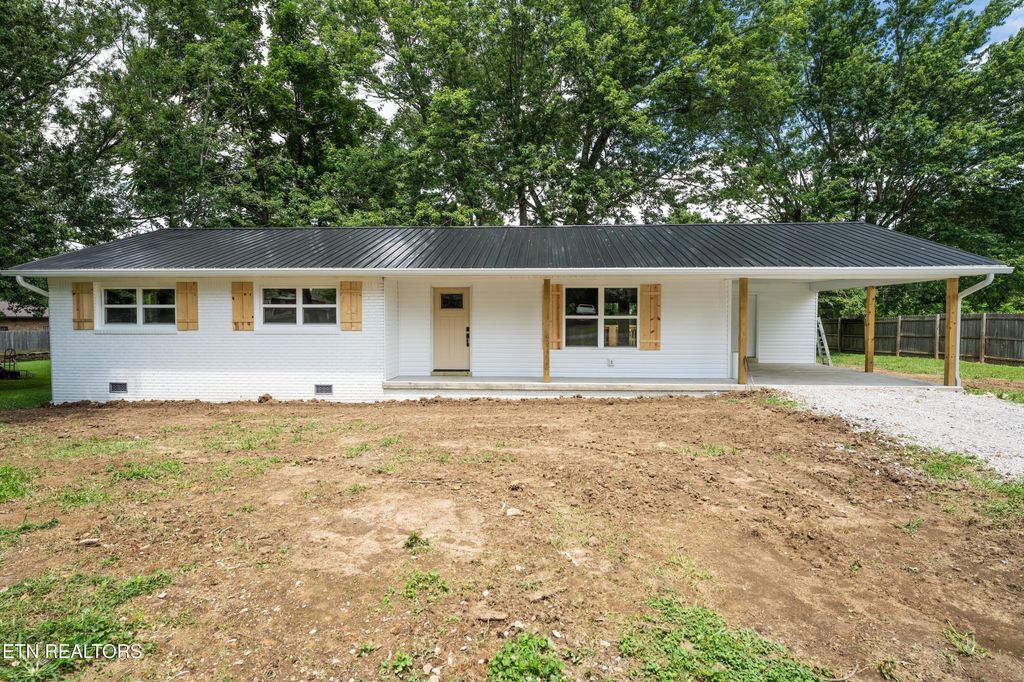 Photo of 75 Westwind Drive, Crossville, TN 38555 (MLS # 1310762)