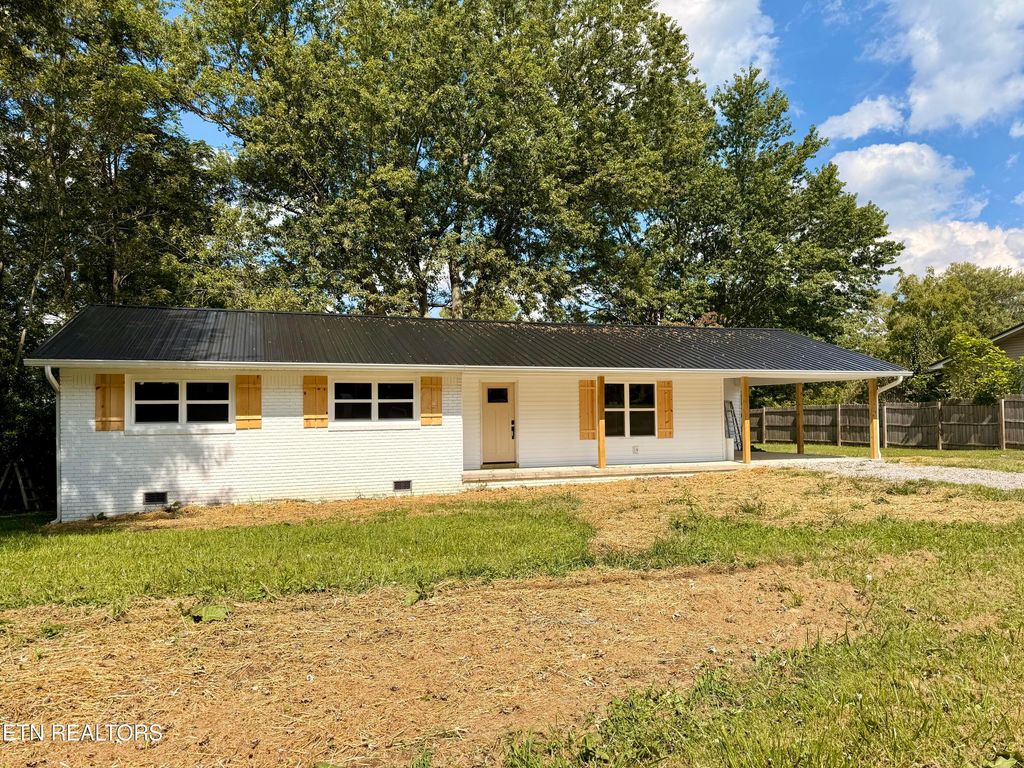Photo of 75 Westwind Drive, Crossville, TN 38555 (MLS # 1310762)