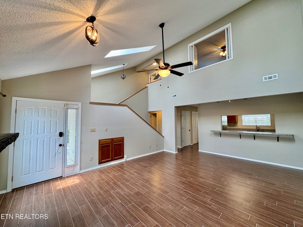 Photo of 205 Chota View Circle, Loudon, TN 37774 (MLS # 1353198)