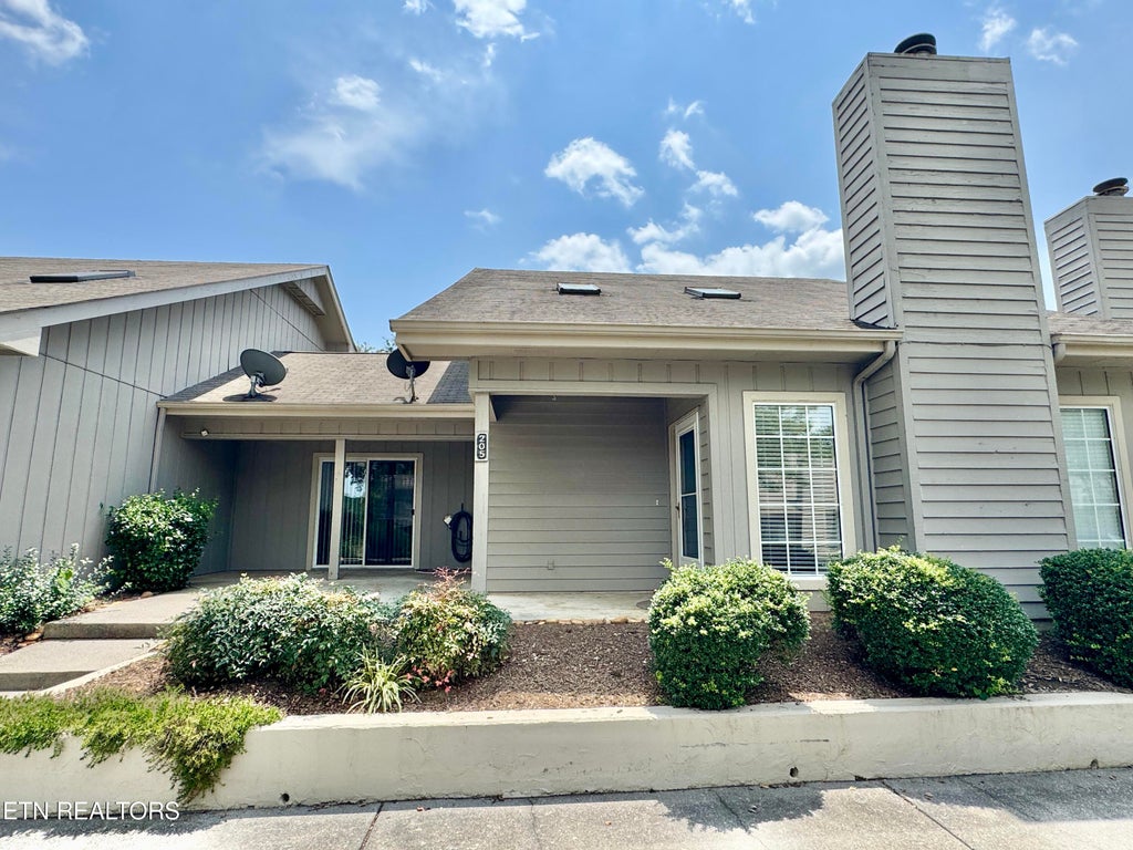 Photo of 205 Chota View Circle, Loudon, TN 37774 (MLS # 1353198)