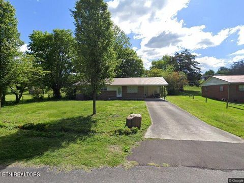 Photo of 542 Fairfield Drive, Newport, TN 37821 (MLS # 1346659)