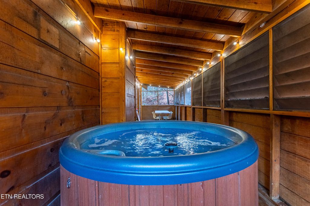 Photo of 653 Eagles Boulevard Way, Pigeon Forge, TN 37863 (MLS # 1333652)