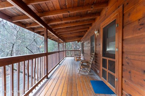 Tiny photo for 653 Eagles Boulevard Way, Pigeon Forge, TN 37863 (MLS # 1333652)