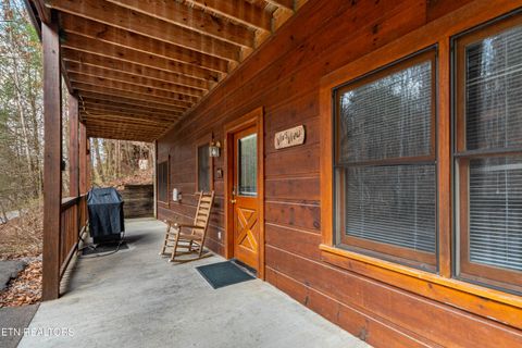Tiny photo for 653 Eagles Boulevard Way, Pigeon Forge, TN 37863 (MLS # 1333652)