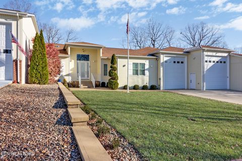 27 Hickory Hollow Circle Crossville TN 38555