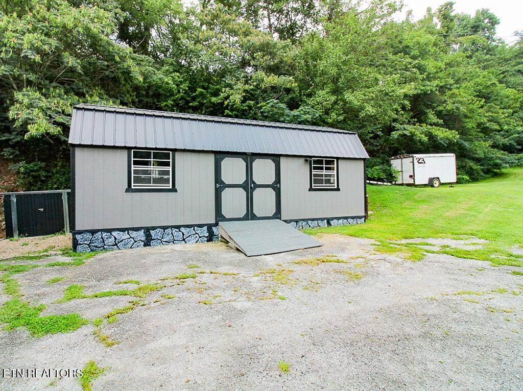 Photo of 3229 Lost Branch Rd, Sevierville, TN 37862 (MLS # 1350982)
