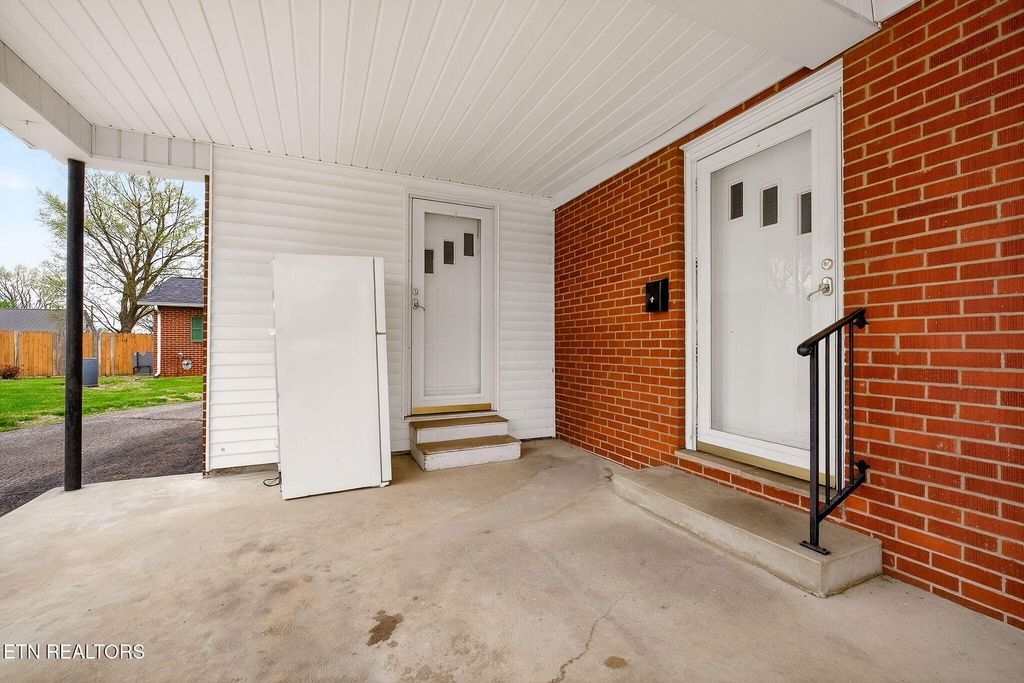 Photo of 151 3rd Ave, Cookeville, TN 38506 (MLS # 1334927)