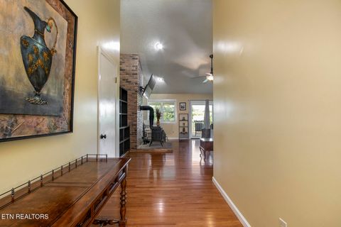 Tiny photo for 2582 Lakemont Circle, Morristown, TN 37814 (MLS # 1341975)