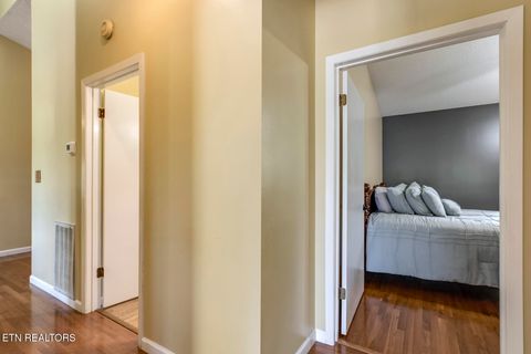 Tiny photo for 2582 Lakemont Circle, Morristown, TN 37814 (MLS # 1341975)