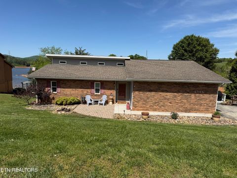 Photo of 2582 Lakemont Circle, Morristown, TN 37814 (MLS # 1341975)
