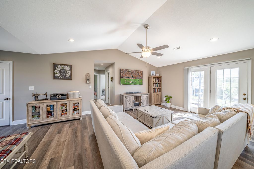 Photo of 138 Dayflower Way, Maynardville, TN 37807 (MLS # 1260840)