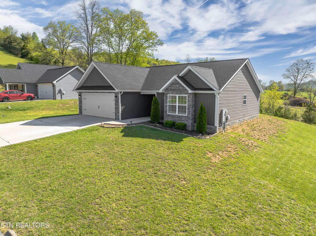 Photo of 138 Dayflower Way, Maynardville, TN 37807 (MLS # 1260840)