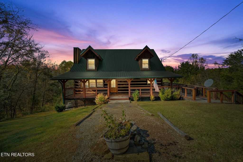 Photo of 2755 Forest Ridge Rd, Dandridge, TN 37725 (MLS # 1281236)