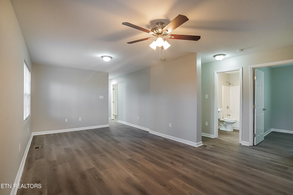 Photo of 107 N Walker Lane, Oak Ridge, TN 37830 (MLS # 1313893)