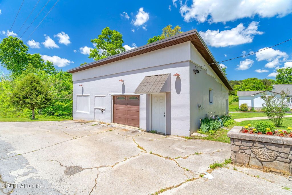 Photo of 620 Asheville Hwy, Strawberry Plains, TN 37871 (MLS # 1261617)