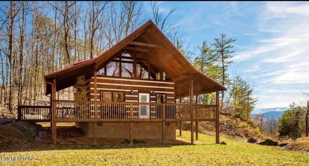 Photo of 3510 Twin City Way, Pigeon Forge, TN 37863 (MLS # 1339661)