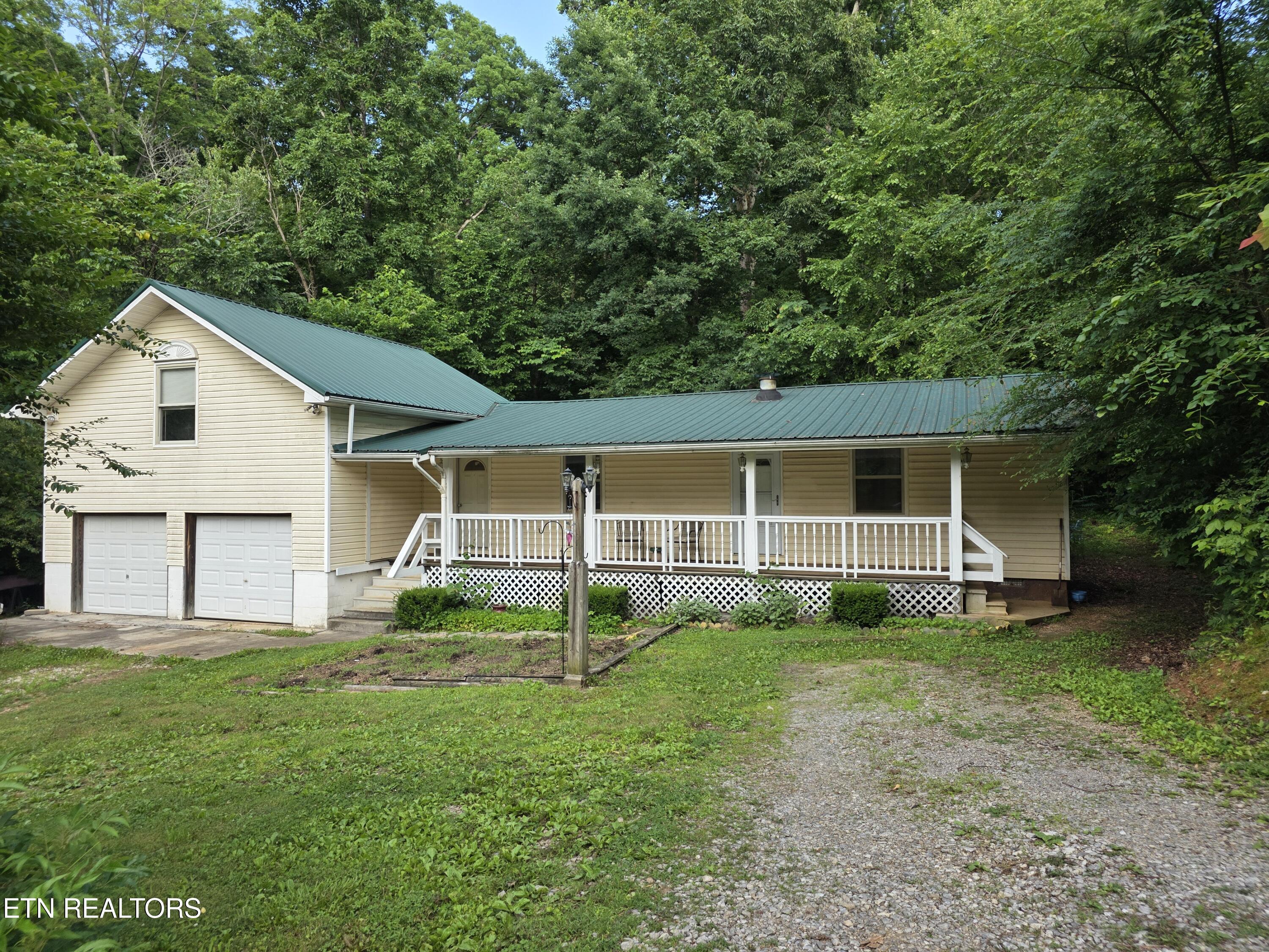 104 Eastwood Drive