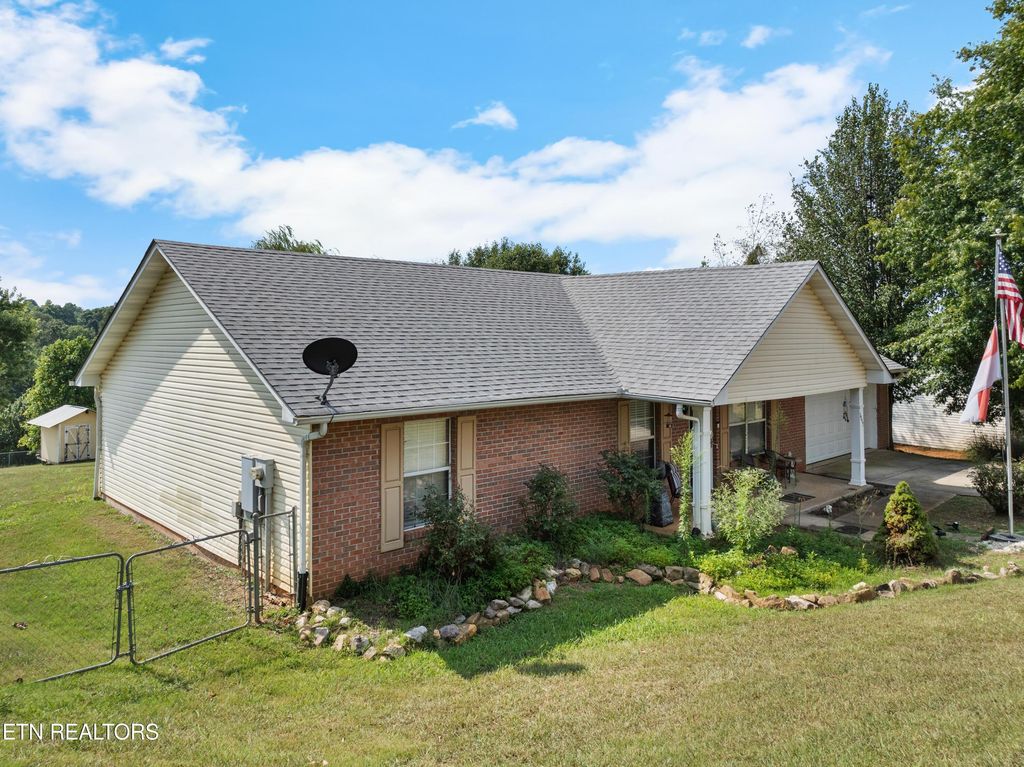 Photo of 3847 Big Springs Ridge Rd, Friendsville, TN 37737 (MLS # 1272714)