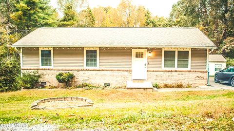 Photo of 5050 Browder Hollow Rd, Lenoir City, TN 37771 (MLS # 1321129)