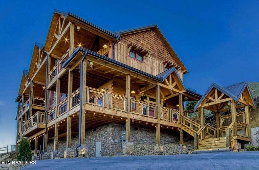 658 Wiley Oakley Drive