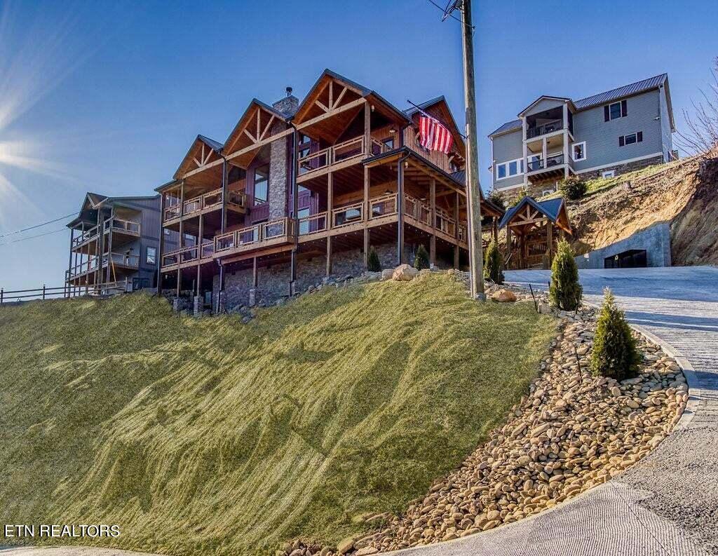658 Wiley Oakley Drive