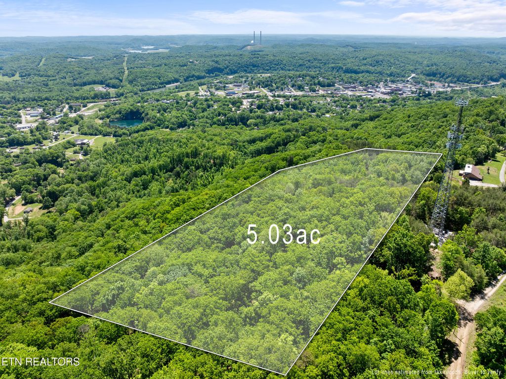 Photo of 394 Ridgewood Rd, Harriman, TN 37748 (MLS # 1339723)