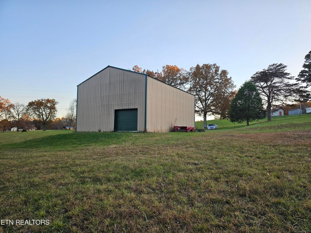 Photo of 160 Tinch Rd, Sunbright, TN 37872 (MLS # 1321592)