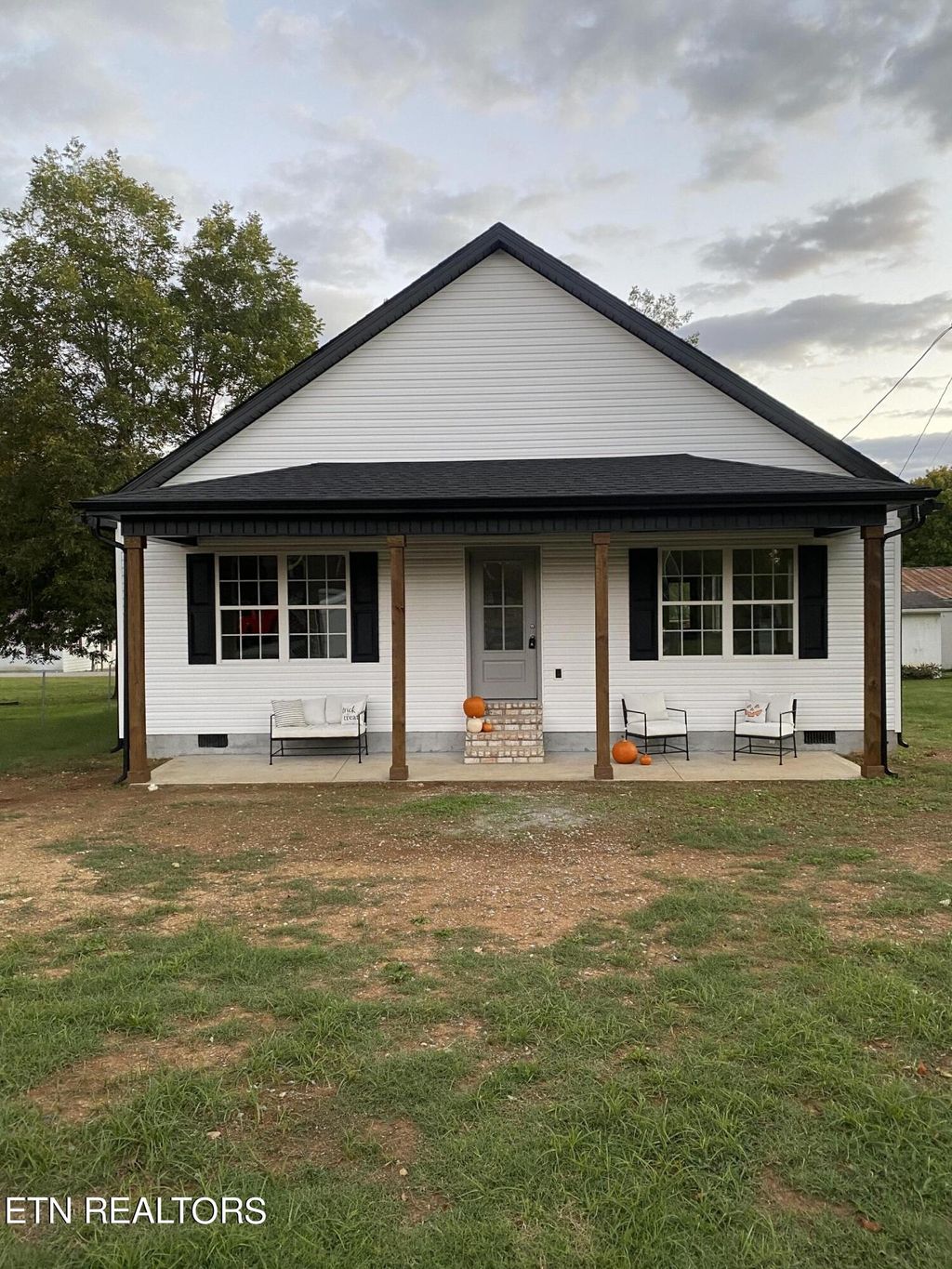 Photo of 417 Oklahoma St, Madisonville, TN 37354 (MLS # 1275620)