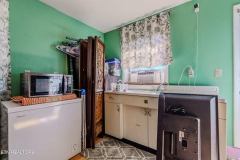 Tiny photo for 891 Tolley Hollow Rd, Newport, TN 37821 (MLS # 1335110)