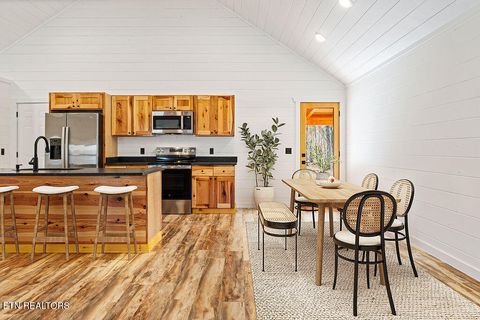 Tiny photo for 231 Sunset Boulevard Blvd, White Pine, TN 37890 (MLS # 1323322)