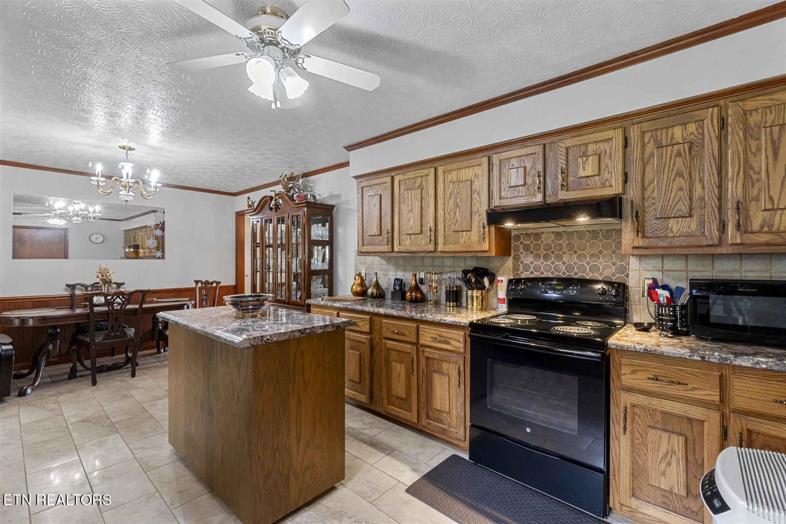 1256 S Old Kentucky Rd