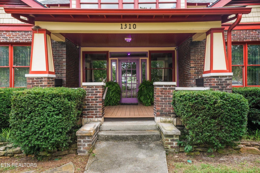 Photo of 1310 Luttrell St, Knoxville, TN 37917 (MLS # 1353647)