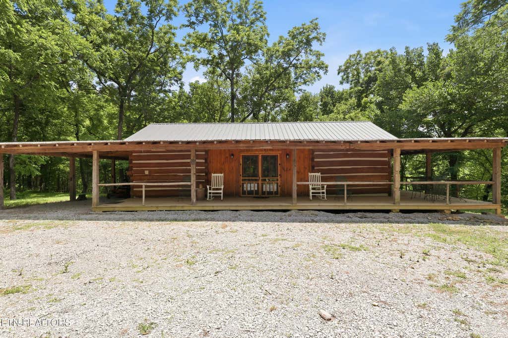 Photo of 3280 Ballplay Rd, Madisonville, TN 37354 (MLS # 1345436)