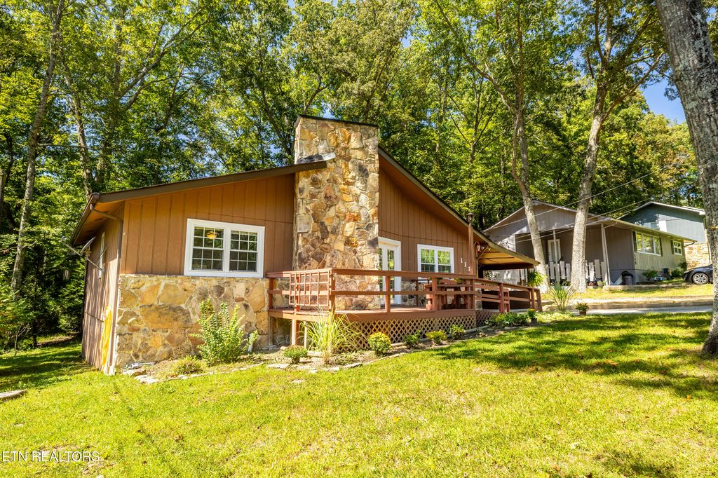 Photo of 112 Jasper Drive, Crossville, TN 38558 (MLS # 1310888)