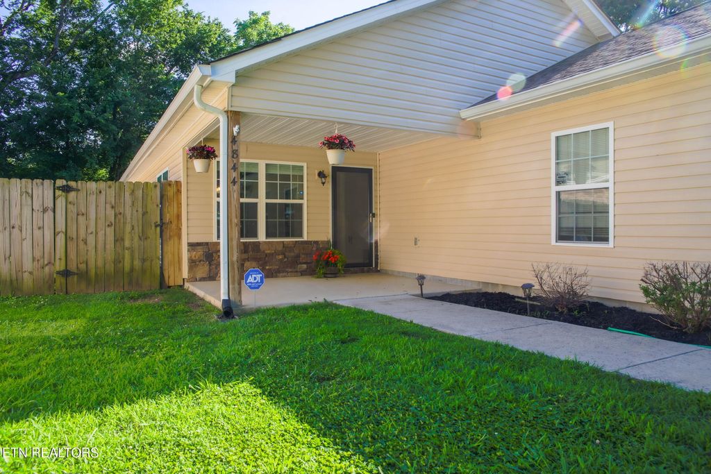 Photo of 4844 Pawnee Tr, Chattanooga, TN 37411 (MLS # 1344533)