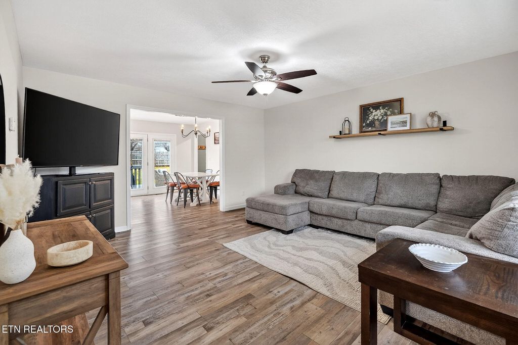 Photo of 217 Peach St, Baxter, TN 38544 (MLS # 1325794)