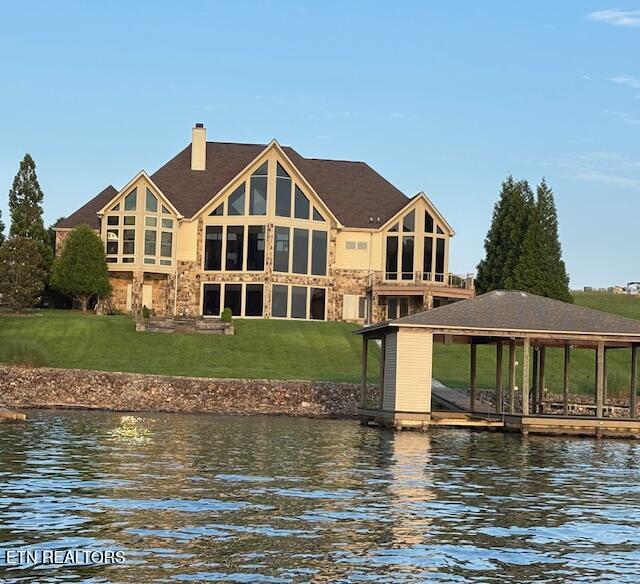 340 W Mountain Drive